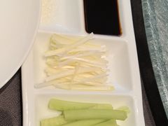 -凤凰园烤鸭店·唐山菜·传承花椒肉(老唐丰路店)