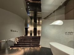 -涨巢·潮玩水疗局