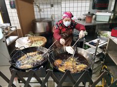 -半月镰胡姐脆皮萝卜饺子
