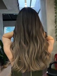 -HG美发设计沙龙