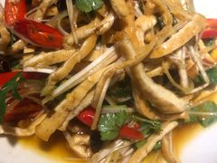 -六福烧烤酒馆(秦隆步行街店)