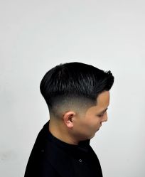 -东方先生国潮男士理发馆