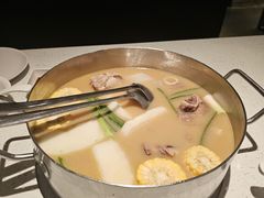 -肥仔文澳门猪骨煲(南京西路店)