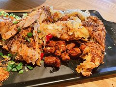 羊咩咩抱大腿-苦尽酒馆·川菜(鼓楼店)