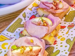 -Famous肥猫墨西哥音乐餐吧(五棵松华熙LIVE店)
