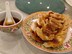西葫芦羊肉锅贴-鸿宾楼(展览馆路店)