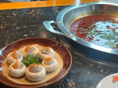 -憨孃孃·重庆老火锅(红山黑金店)