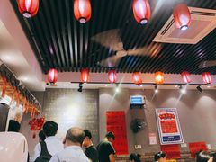 大堂-爆炸头阿姨小四川正宗川味小吃(无任何分店)