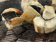 -围炉肉舍丹东海鲜烤肉·烤活鳗(步行街店)
