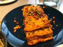 石屏豆腐-半山腰·云南菜(侨福芳草地店)
