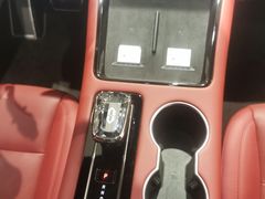 -华为授权体验店(中山公园来福士)