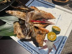盐焗三文鱼头-山上下日本料理(万象城店)