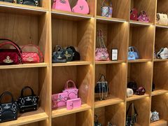 -Vivienne Westwood(上海来福士广场店)