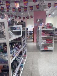 -嗨本可潮玩仓(大兴大悦春风里店)