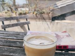 拿铁-YLK云南小粒咖啡·云里咖(二号店)