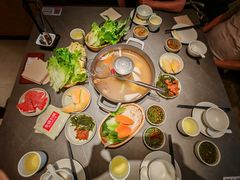 -左庭右院鲜牛肉火锅(浦江欢乐颂店)