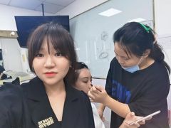 -首脑美容美发化妆美甲培训学校(龙岗校区)