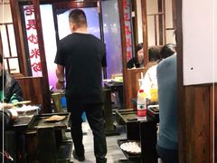 大堂-宽板凳老灶火锅(簋街店)
