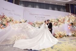 点击看大图 -洋洋婚纱品牌集合店
