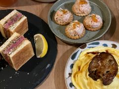 香煎鹅肝滑蛋吐司-salée