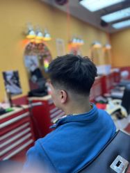 -Devilhands Barbershop男士理容店