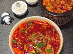 -万重锦·人文川菜馆(骡马市店)