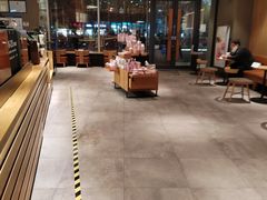 大堂-星巴克(北京万科时代广场店)