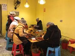 -拈签一笑黄牛肉辣卤串串