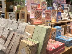 -猫的天空之城概念书店(杭州南宋御街店)