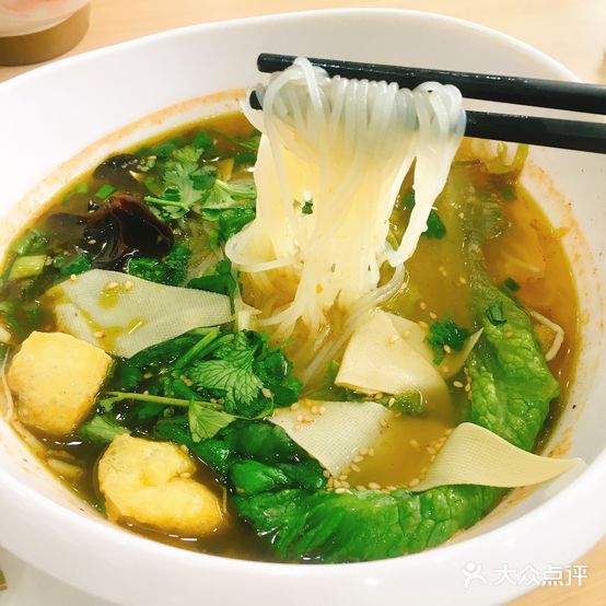 董记米线(汇通店)