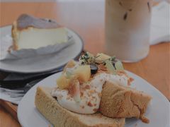 红茶戚风蛋糕-素咫咖啡CLIFEROSE