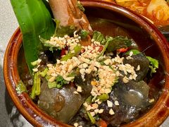 手撕椒松花蛋-云海肴·汽锅鸡·云南菜(高德置地店)