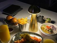 -OZONE 顶楼酒吧(香港丽思卡尔顿酒店)