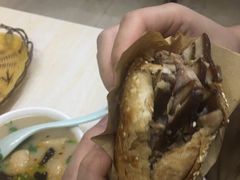 -洪峰浩老北京烧饼夹肉(角门路店)