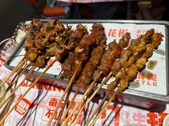 -威记烧嘢·南宁烧烤·超级生牛(绿地店)