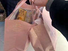 -好利来(上海长宁龙之梦店)