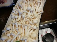 -老牌坊云南鱼豆花火锅(哈西万达店)