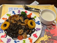 -蓝精灵乐园·世茂精灵之城主题乐园
