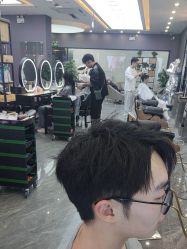 -藤野造型烫染·漂发