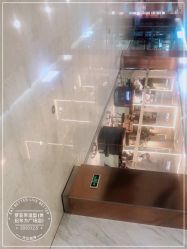 -罗亚帝造型·烫发染发