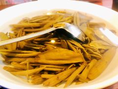 西湖莼菜汤-大牌大·传统杭帮菜(湖滨店)