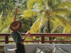 -亚龙湾喜来登·美景台大堂吧