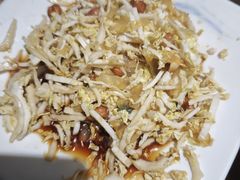 -东口码头·烧鸽子·鱼头泡饼·地方菜(金鹰悦城店)
