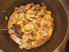 -山河屯铁锅炖·非遗东北菜(南山店)