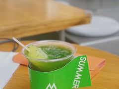 -M Stand(上海人民广场来福士店)