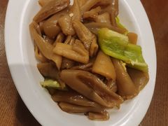 -赶海部落海鲜城(海阳路店)