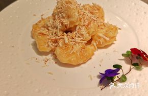 Almond Sea Urchin Shrimp Balls