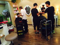 -构想时尚发型会所