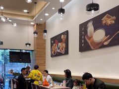 -佰搭果·广式茶餐厅(西华路店)