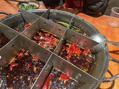 -周小明火锅(黑金冠社区店)